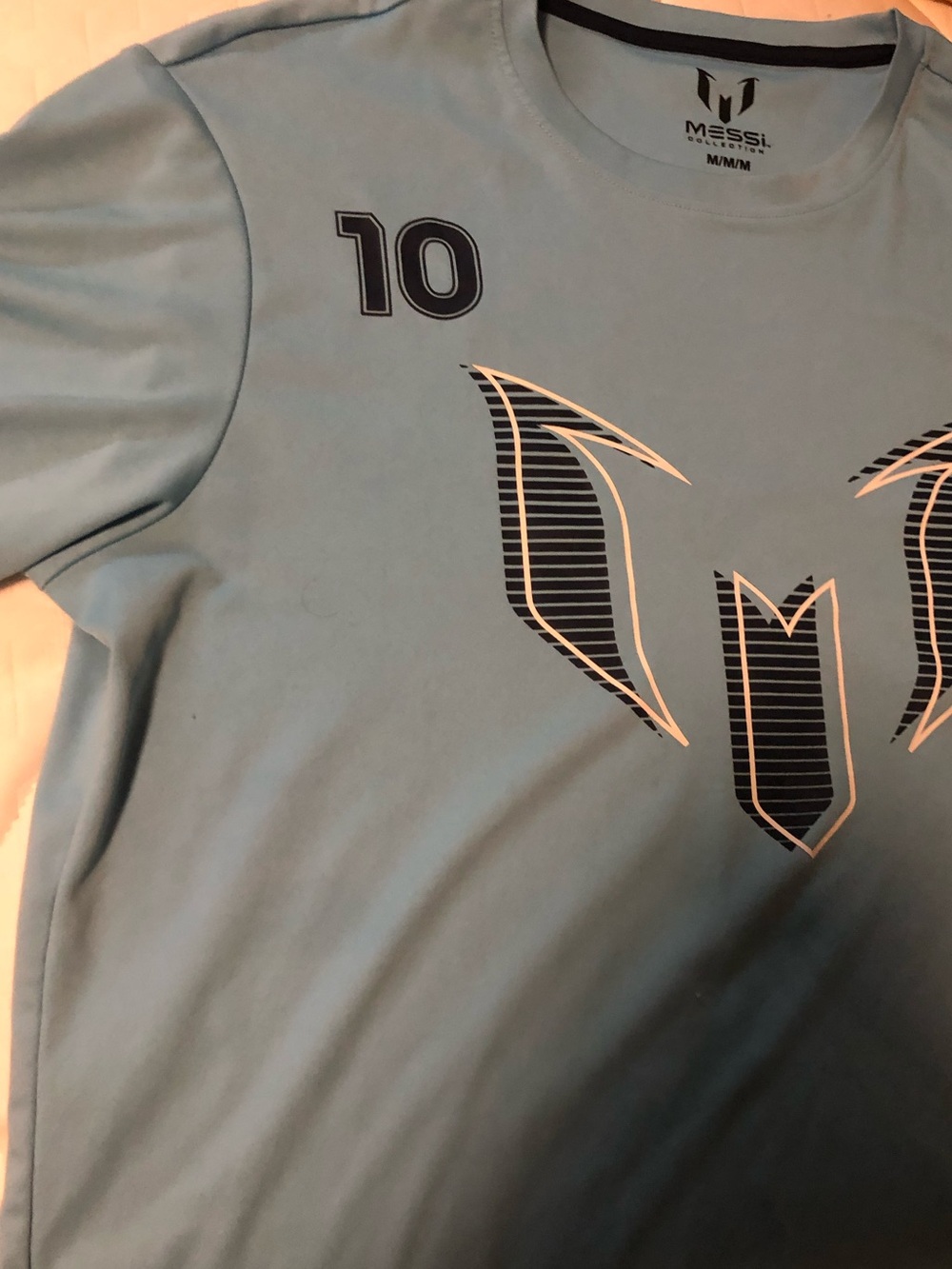 MESSI COLLECTION Men’s Light Blue Graphic Number 10 Performance Shirt